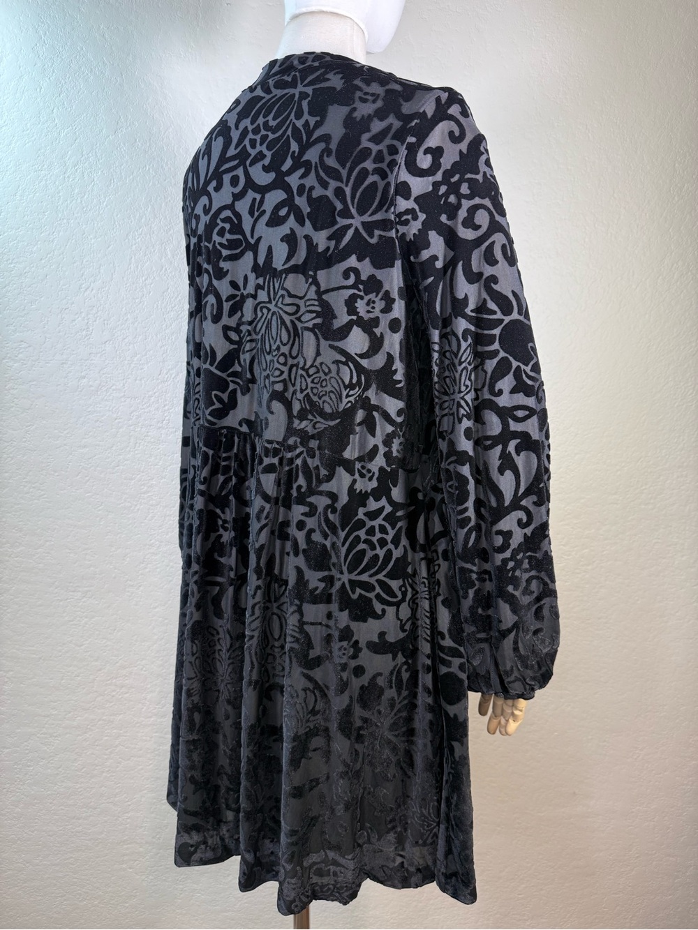 Urban Outfitters Free People Velvet Burnout Black Floral Mini Dress Size Medium - Picture 6 of 16